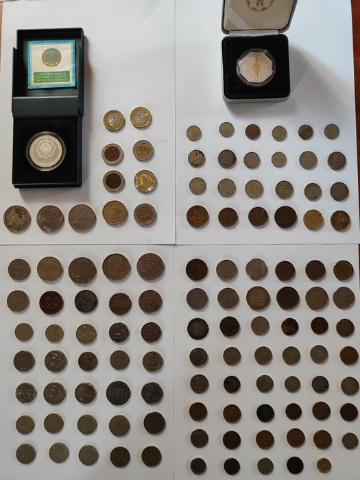 Монеты разные продам договорная цена