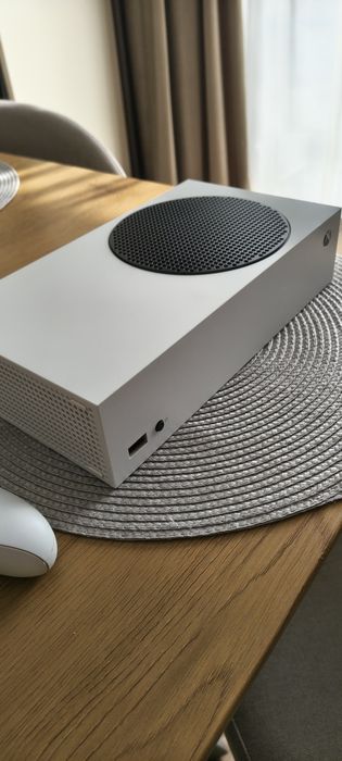 Xbox Series S / 1 controllere