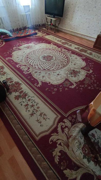 Үлкен кілем сатылады 6х4