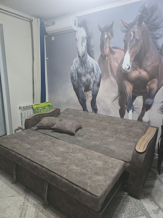 Срочна диван сатылады