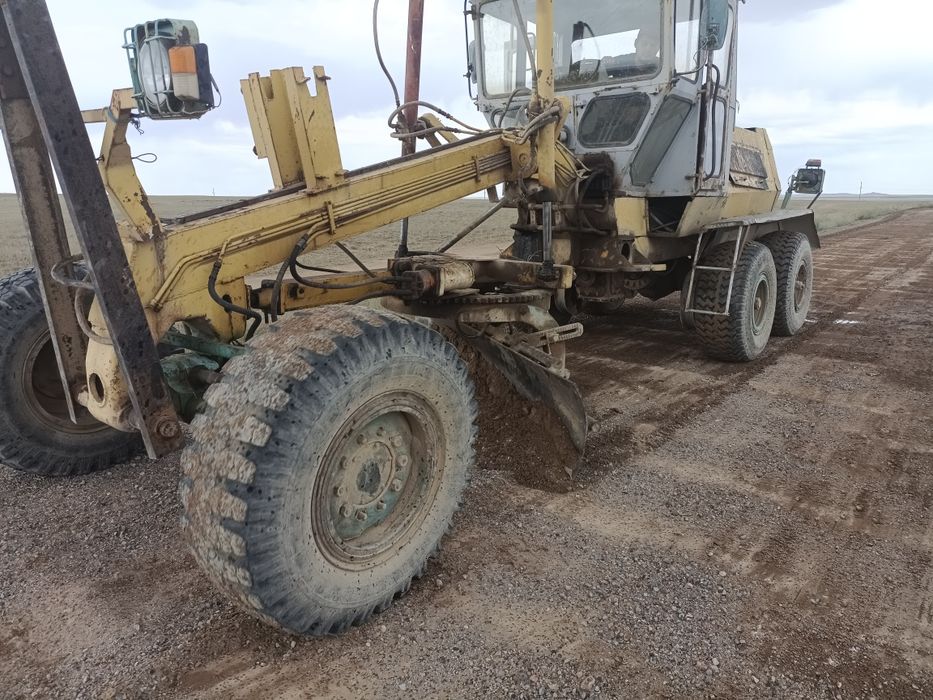 Продам Автогрейдер