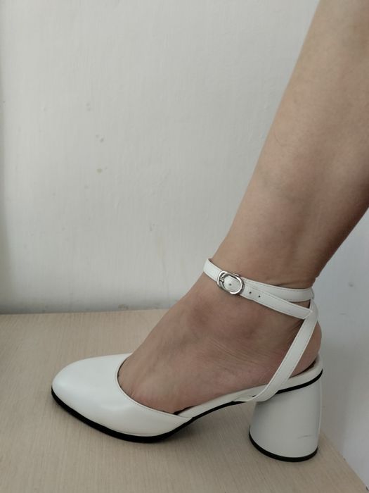 Туфли. Ақ туфли. Белые туфли