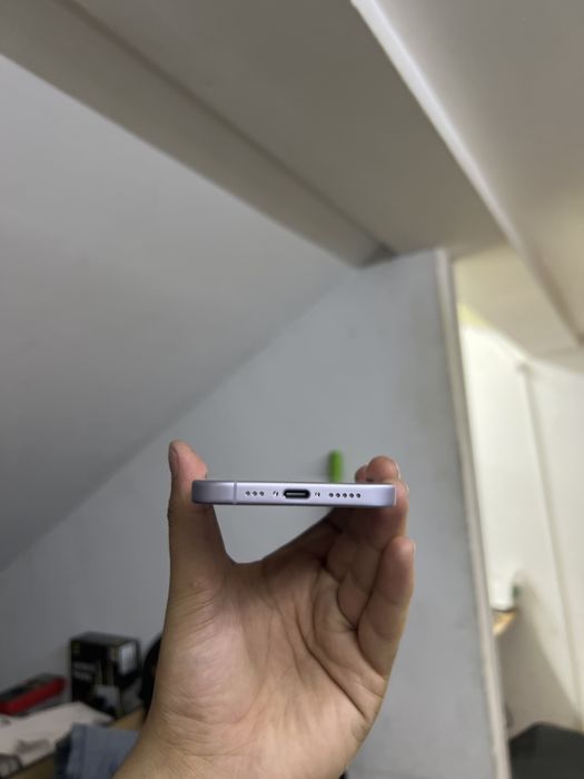 Продам Iphone 17