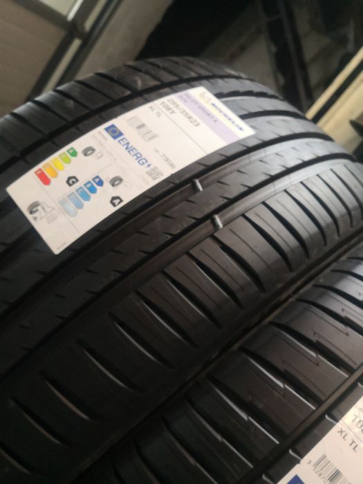 295 35 23 цола гуми нови Michelin dot 26 4 броя