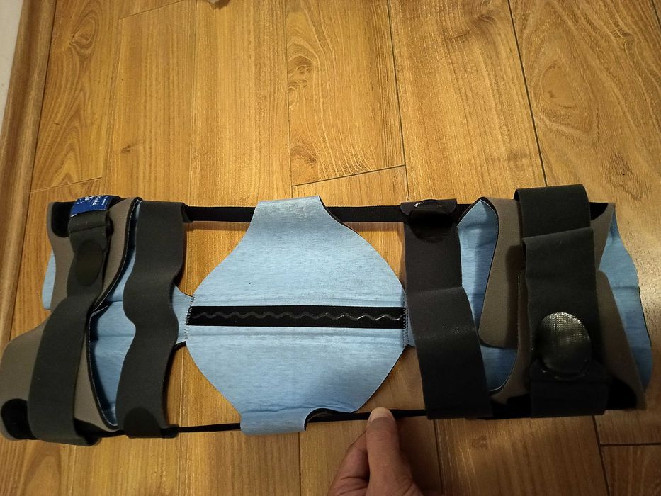 Orteza genunchi reglabila Thuasane, Marime L, 60 cm lungime