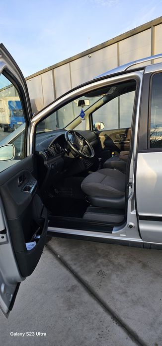 Vand Volkswagen Sharan 4x4    1.9 Tdi~116 Cp 7 Locuri