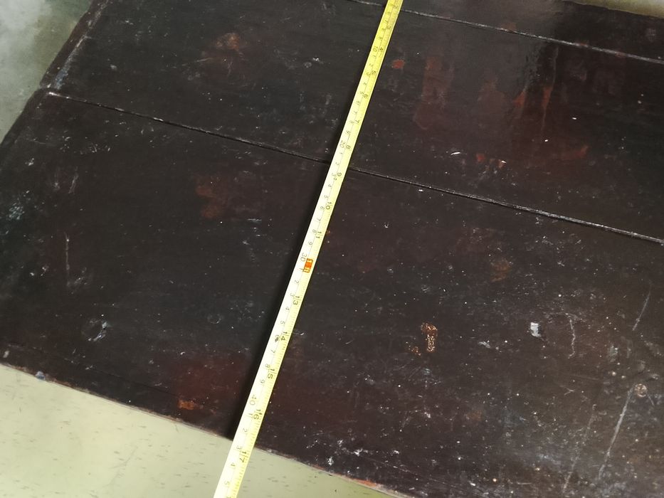 Реновиран дървен сандък