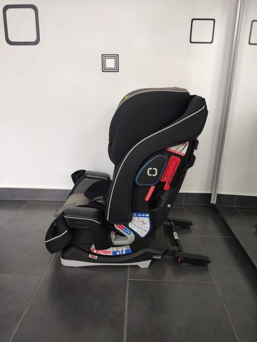 Scaun auto Graco Slimfit LX cu isofix pentru copii între 0 și 36 kg