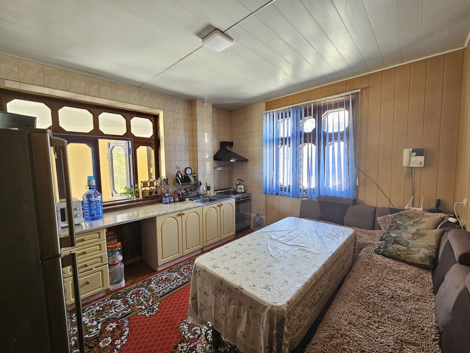 UY SOTILADI:  Toshkent tumani, kelesda.