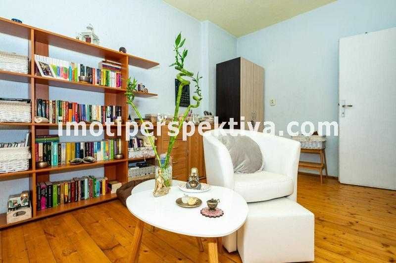 Продава се Многостаен апартамент в Пловдив, Център - 126 кв.м за 1540 €/кв.м - Снимка #2