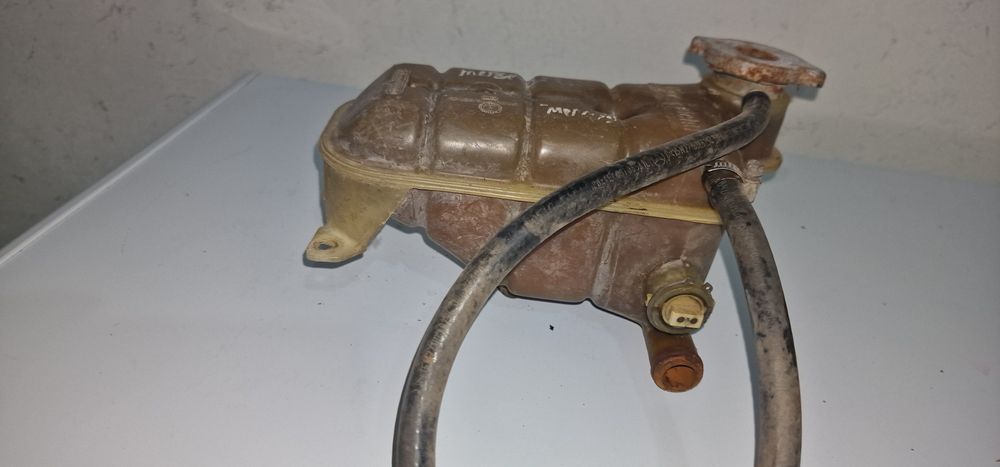 Запчасти мерса продам