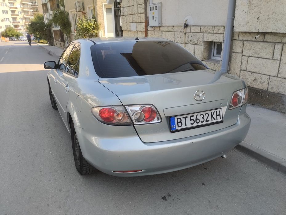 Mazda 6.