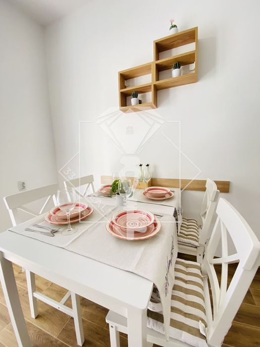 Продава се Тристаен апартамент в Пловдив, Каменица 1 - 110 кв.м за 2773 €/кв.м - Снимка #7