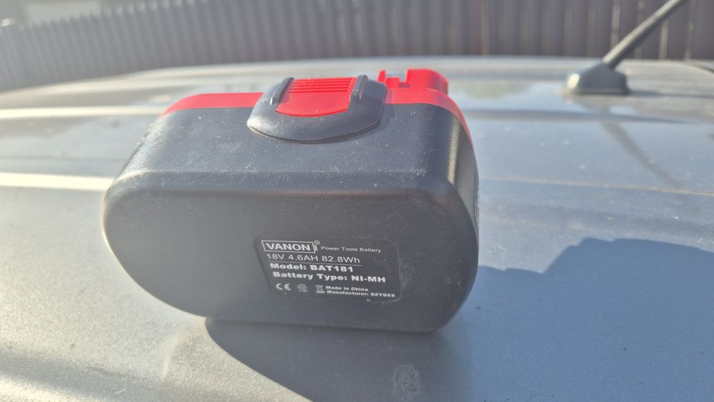 Acumulator bosch  18v  4,6A