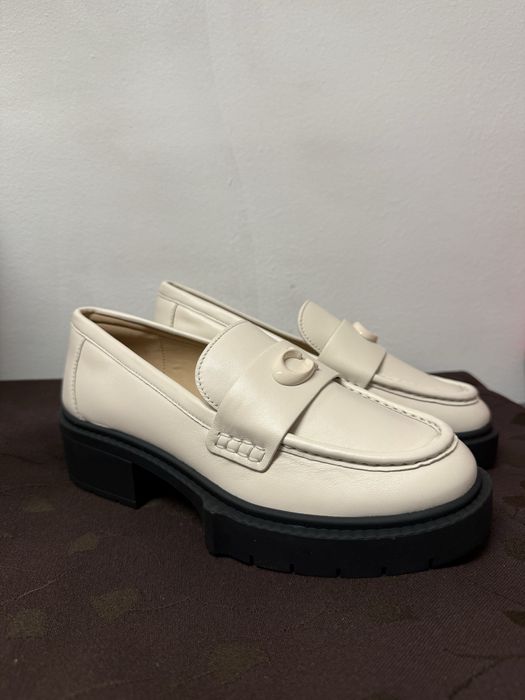 Оригинални лоуфъри Coach