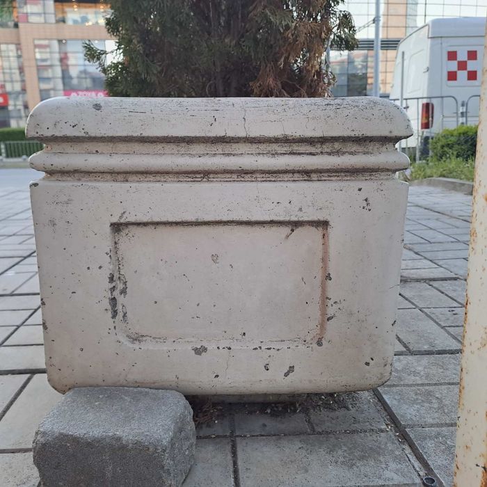 Градински кашпи от бетон