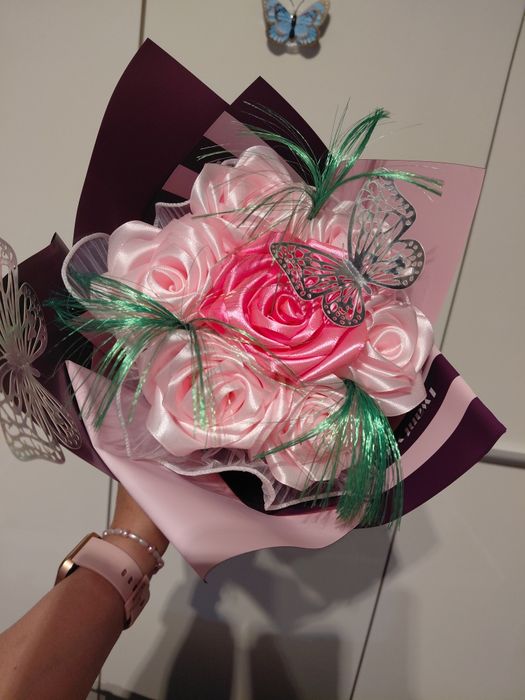 Buchet flori din satin