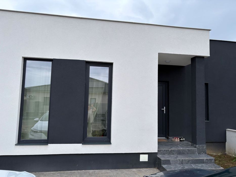 Proprietar vând  jumătate de duplex mobilat și utilat în Sag, zona Mănăstire