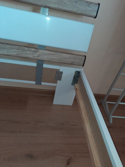 Продавам спалня  140/200