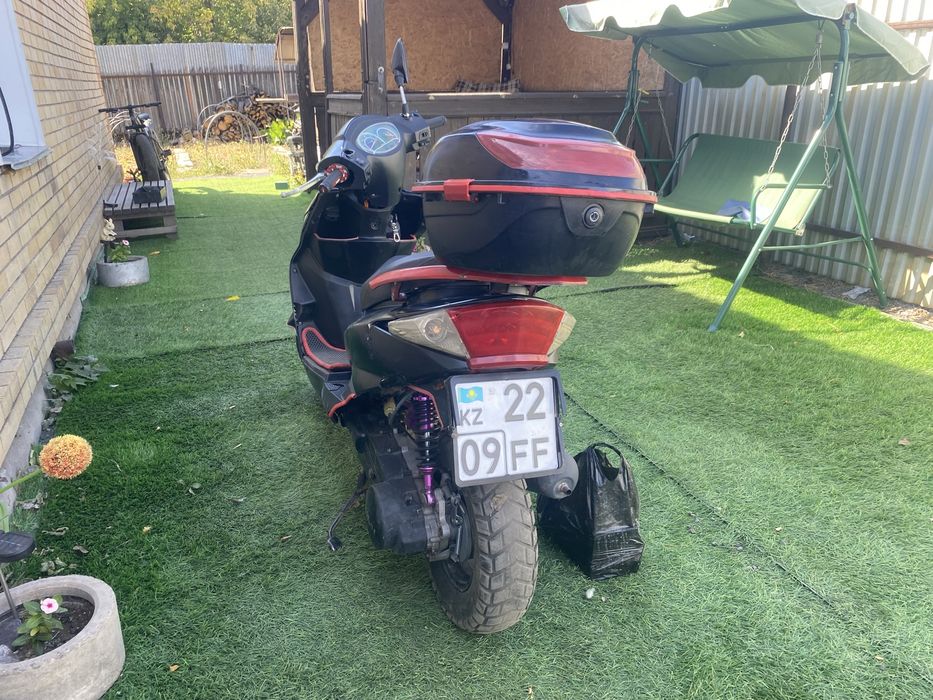 Продам мопед м8 150куб