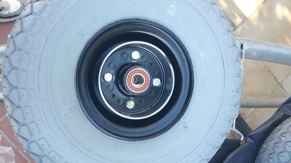 Гуми с алуминиева джанта нови