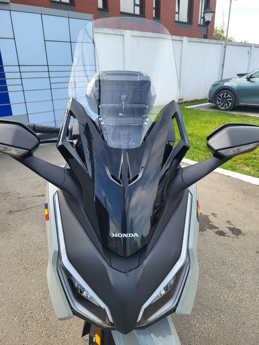 Maxiscuter Honda Forza 350 2024