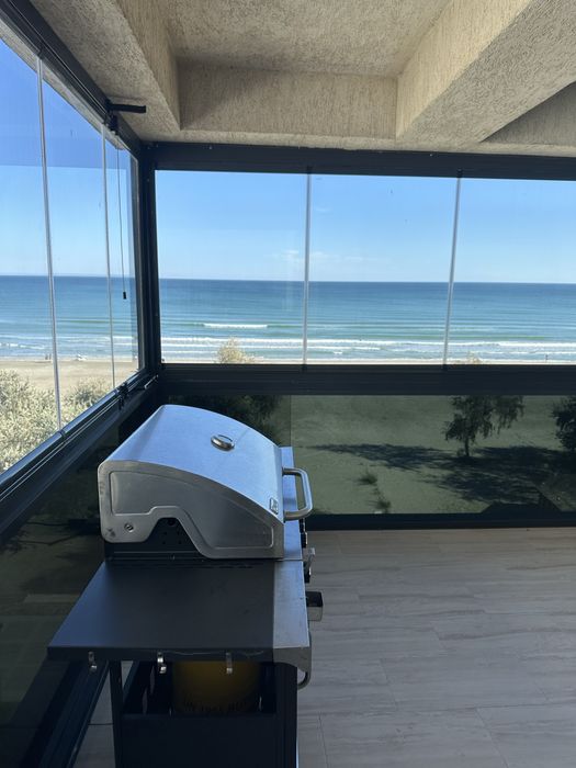 Apartament 4 camere Mamaia Nord cu vedere frontala la mare