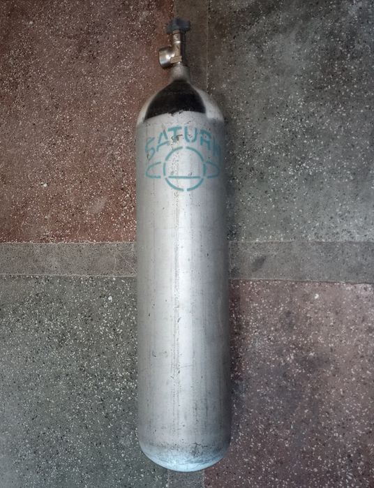 Продавам 1 брой метална бутилка - 7L - 200 BAR - АТМОСФЕРИ работно налягане