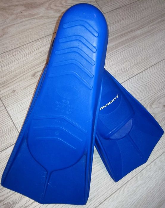 Плувни аксесоари: Speedo, Arena, Nabaiji - бански, педълси и плавници