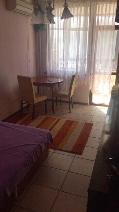 Дава се под наем Тристаен апартамент в Бургас, Братя Миладинови - 85 кв.м за 200 € - Снимка #4