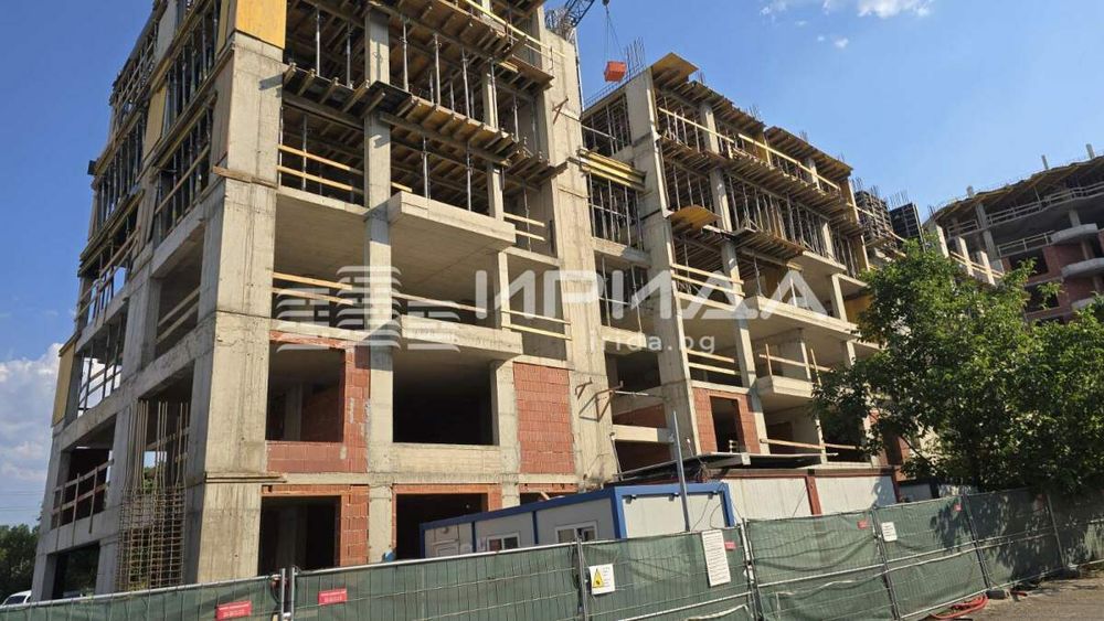 Продава се Тристаен апартамент в София, Младост 4 - 100 кв.м за 1339 €/кв.м - Снимка #1