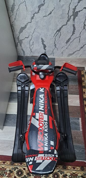 Продам детский  снегокат