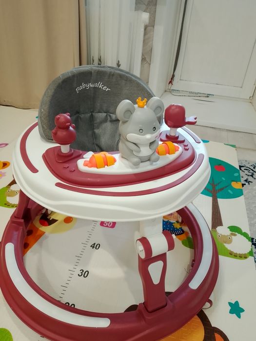 Продам шезлонг и ходунок