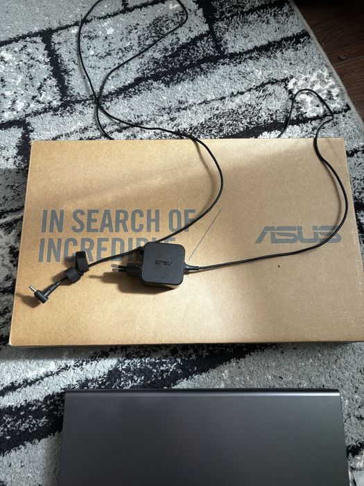 Laptop asus vivobook