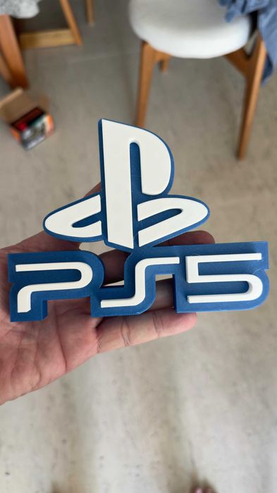 Много яко PS5 3D Logo