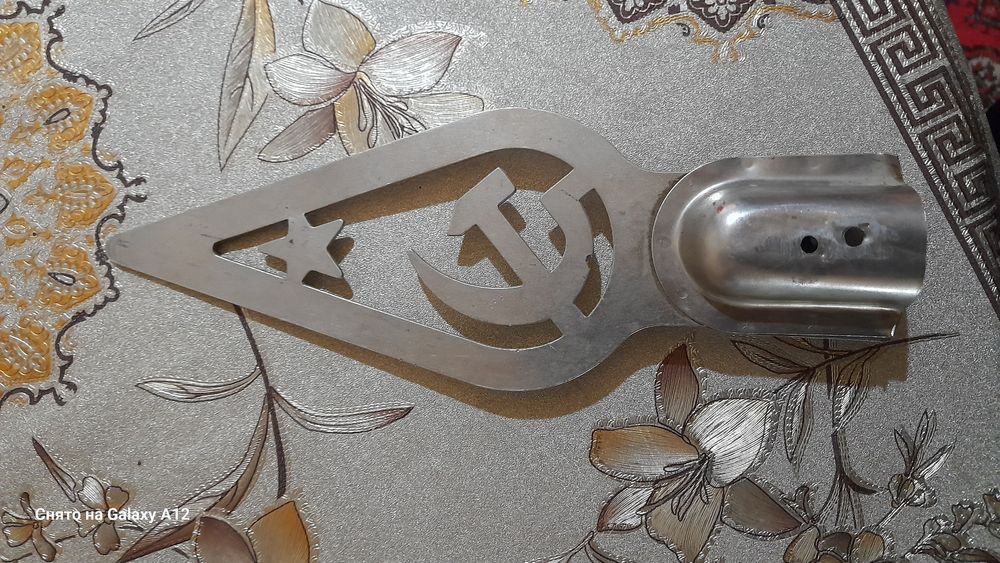 Продаются значки