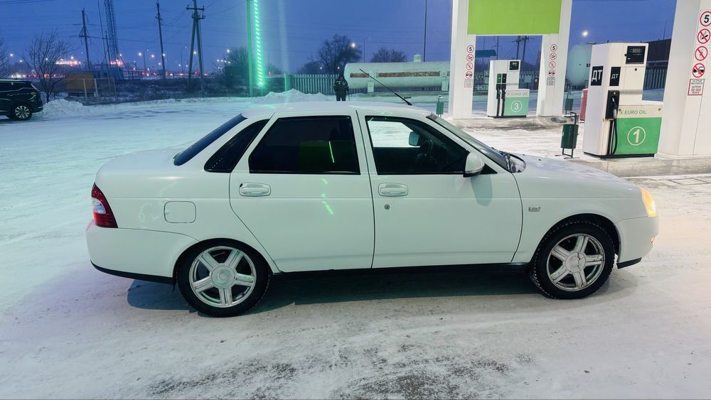 Продам приора 2 в хорошем состояние