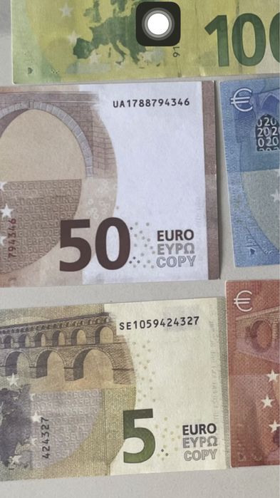 Реквизитни евро банкноти, пачки от €5, €10, €20, €50, €100, €200, €500