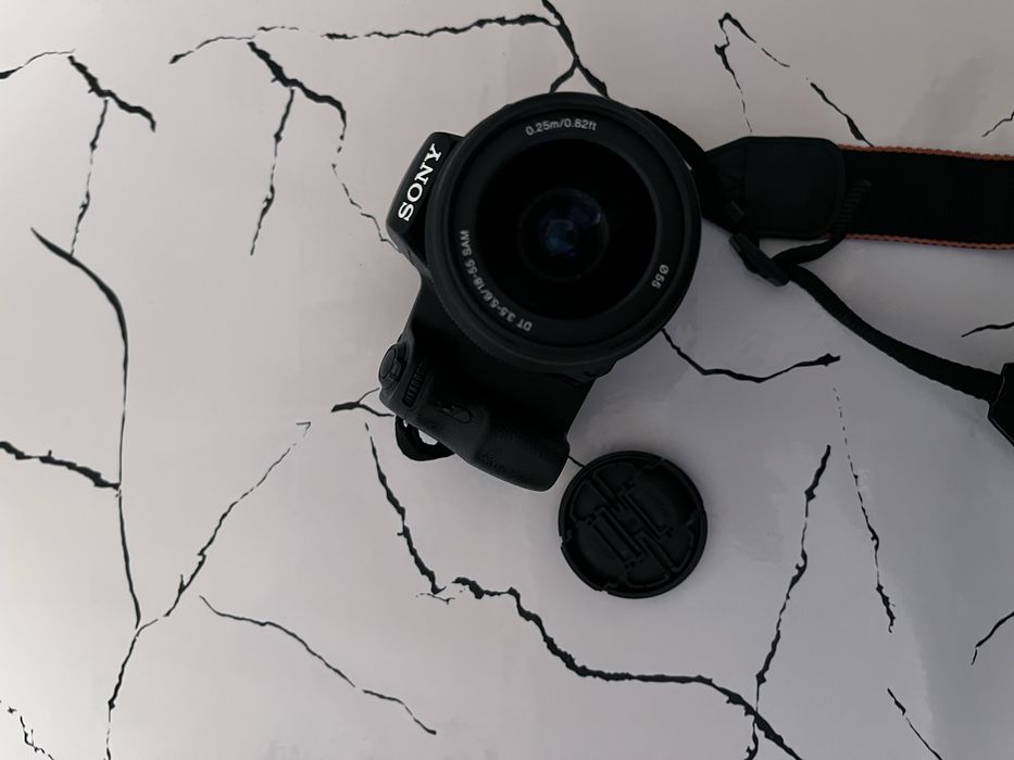 Фотоапарат марка Sony A37