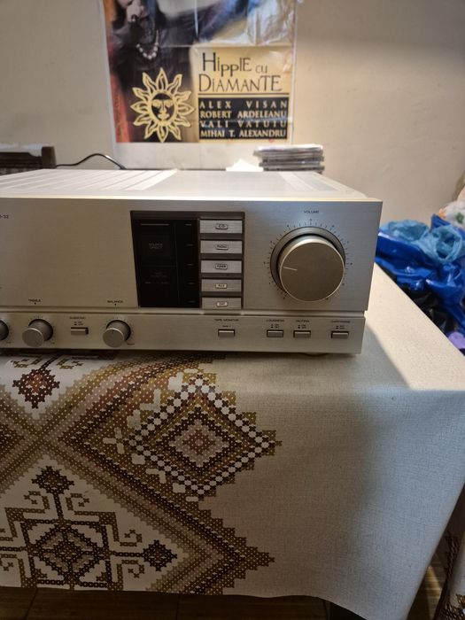 Akai am 32 statie  (akai sony)