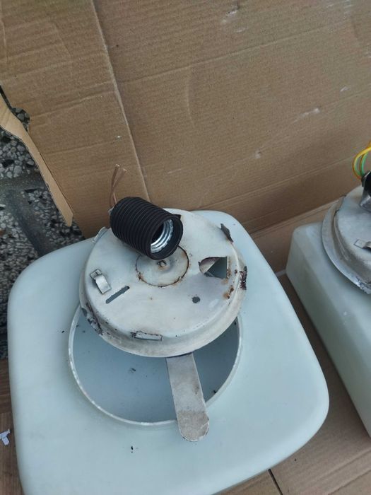 Лампи лампиони полилеи пендели старото качество, здрави и надеждни