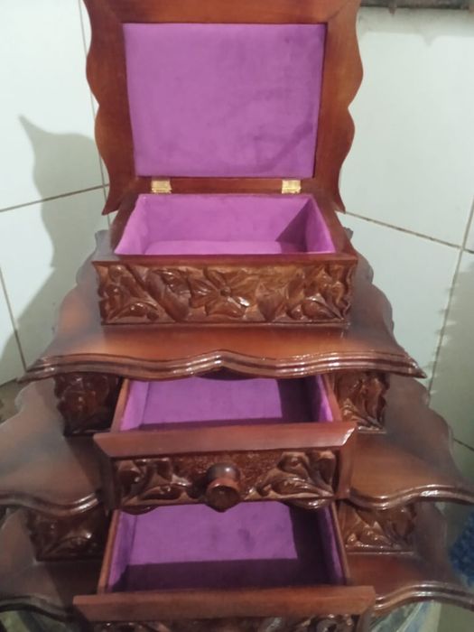 Ларец (шкатулка)