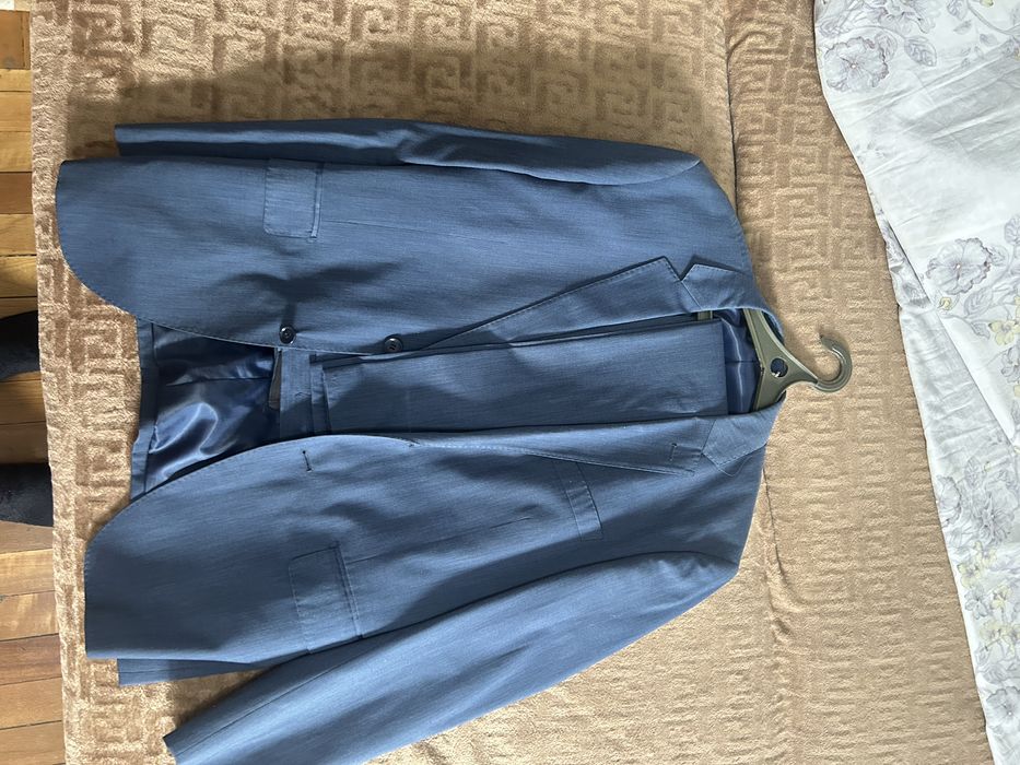 Костюм мужской