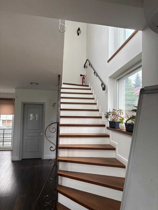 Inchiriez apartament in vila str.Rahovei