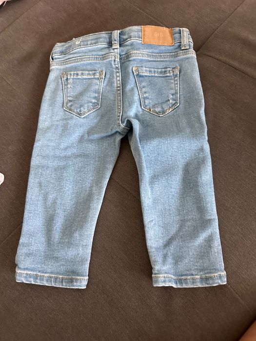 Дънки Зара за бебе момиче 6-9 месеца по 15 лв броя