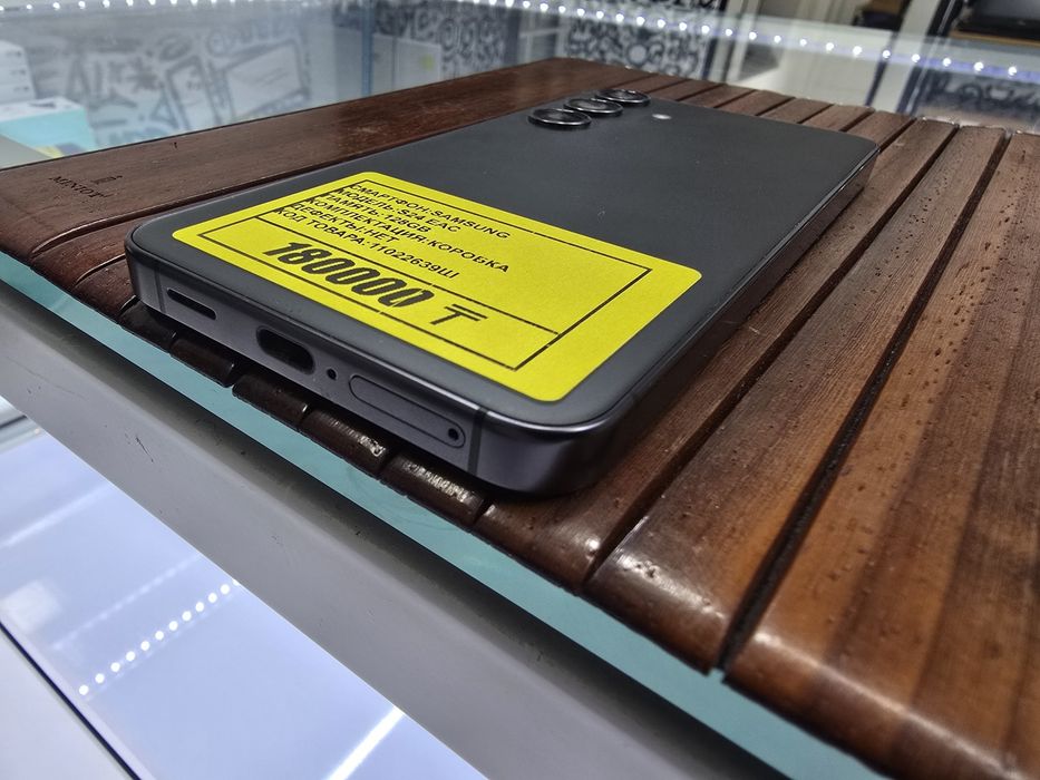Samsung S24 8/128gb EAC Магазин Реал