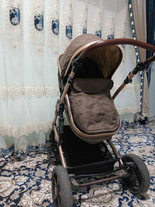 Болалар коляскаси. Детская коляска.