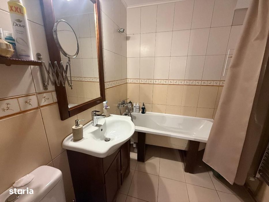 De vanzare Apartament 3 camere, zona Ampoi 3.