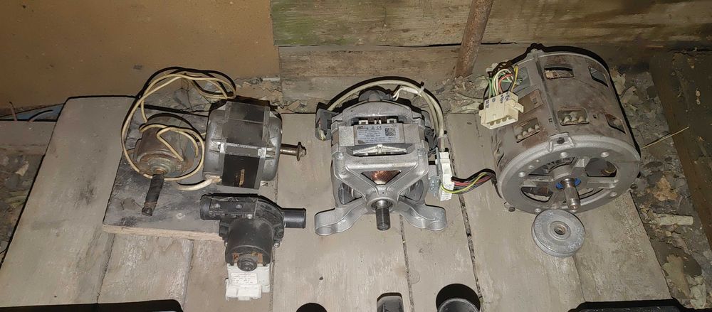 Продам мотор 220