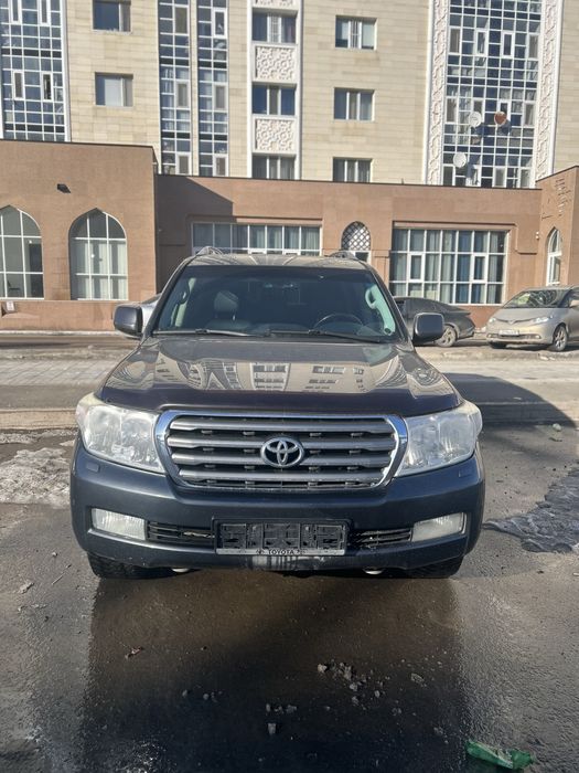 Land Cruiser 200 60th